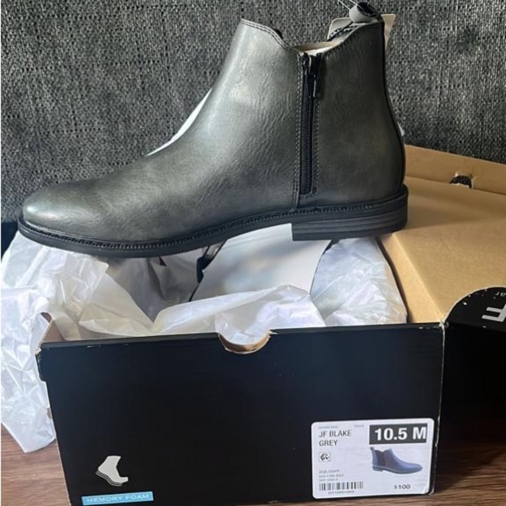 J. Ferrar Mens Blake Flat Heel Chelsea Boots